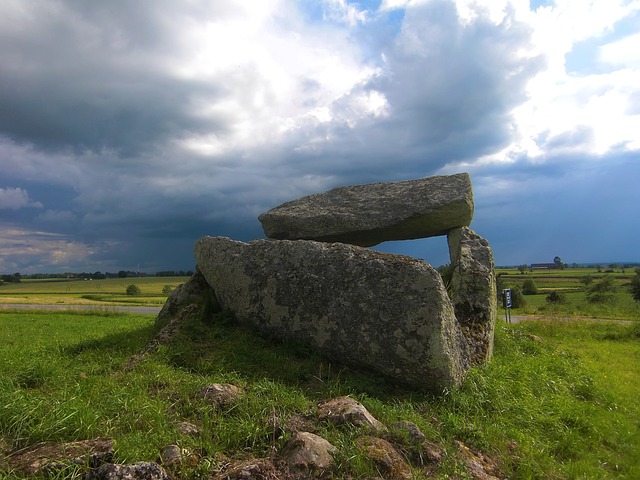 Stable isotope analysis and dental evidence of diet at the Mesolithic-Neolithic transition in Ukrain